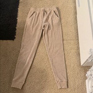 Alo Yoga. “Muse” Joggers